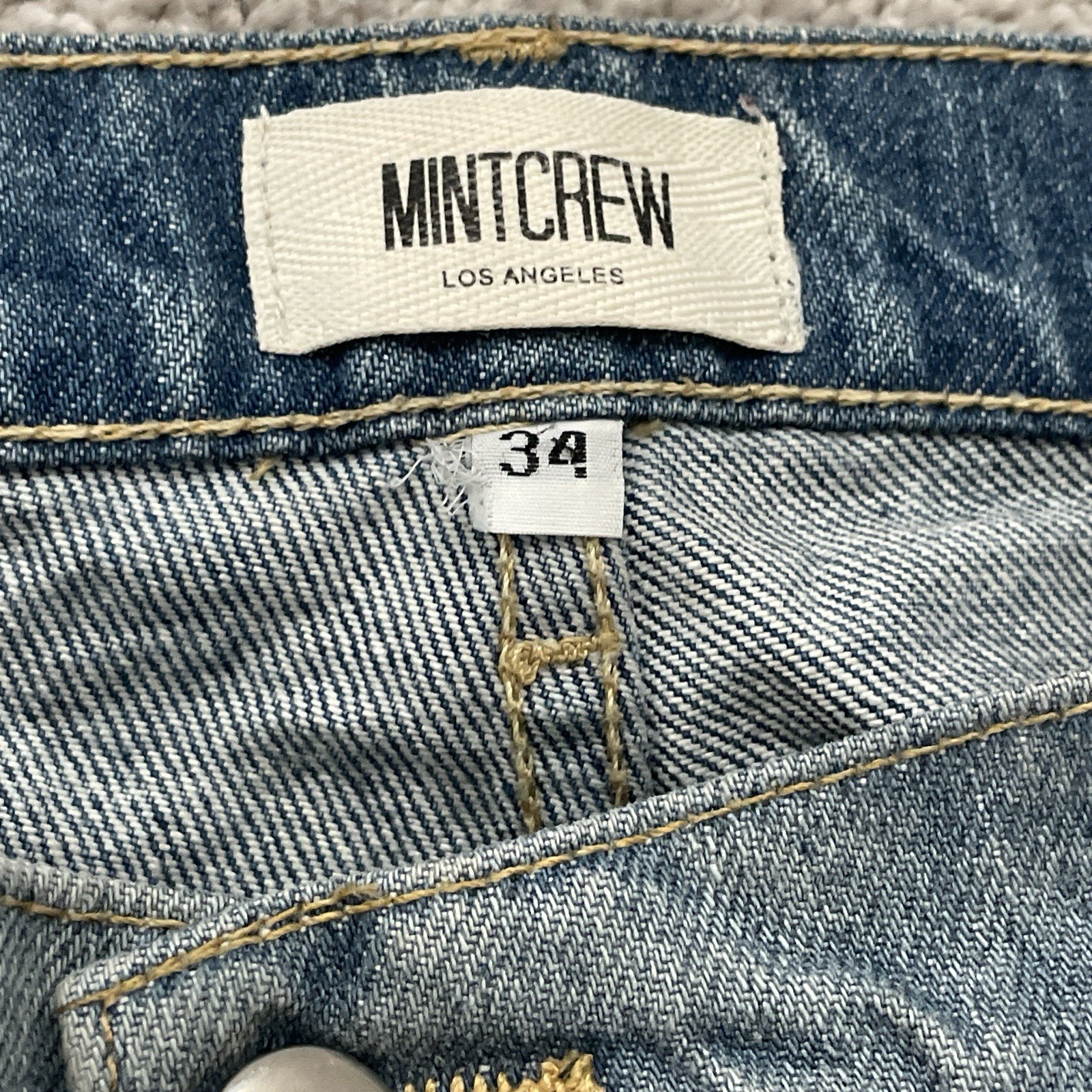Mint Crew Light Wash Blue Jeans Distressed Men’s Size 34×34 Tapered Leg
