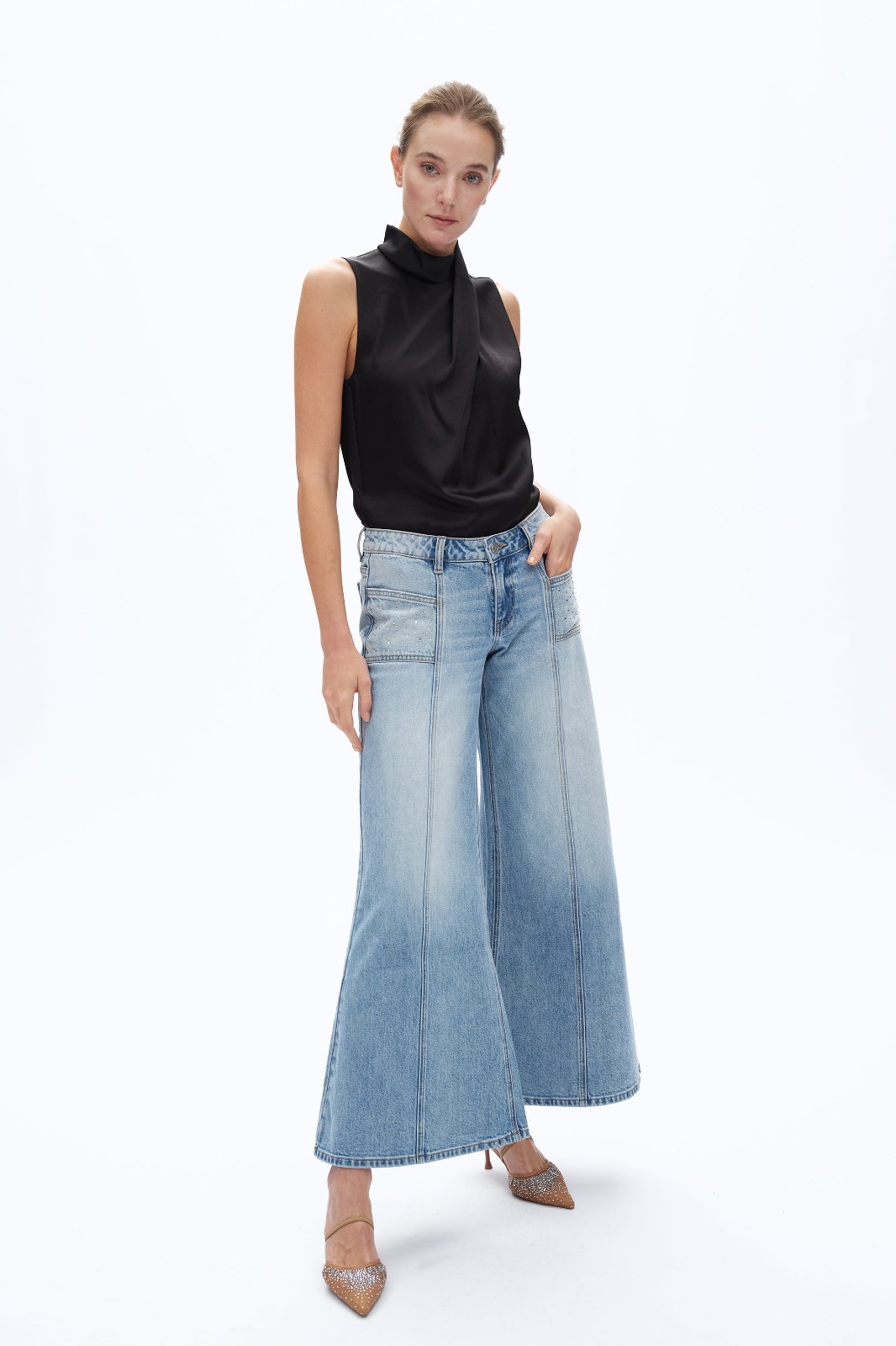 Bayeas Nordstrom mid-rise flare sparkle embellished jeans 26