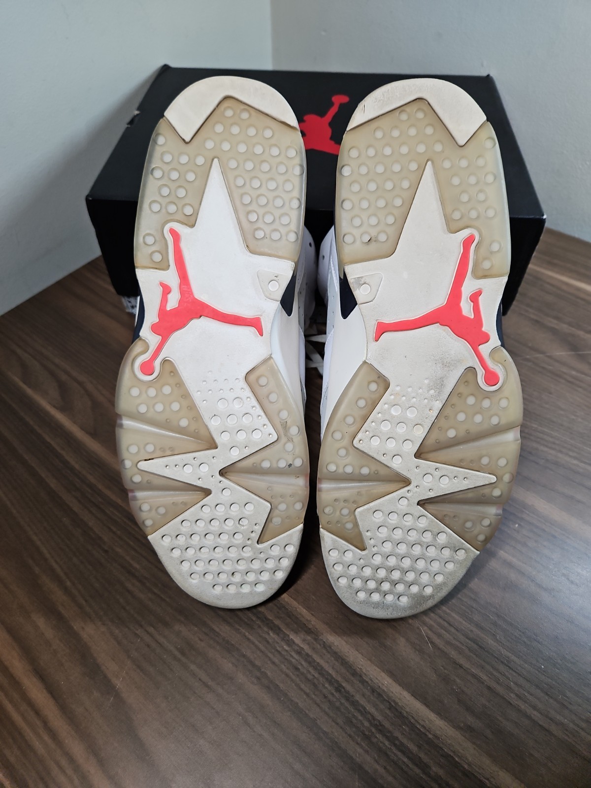 Size 13 – Nike Air Jordan 6 Retro Tinker 384664-104 Men’s Preowned Men’s