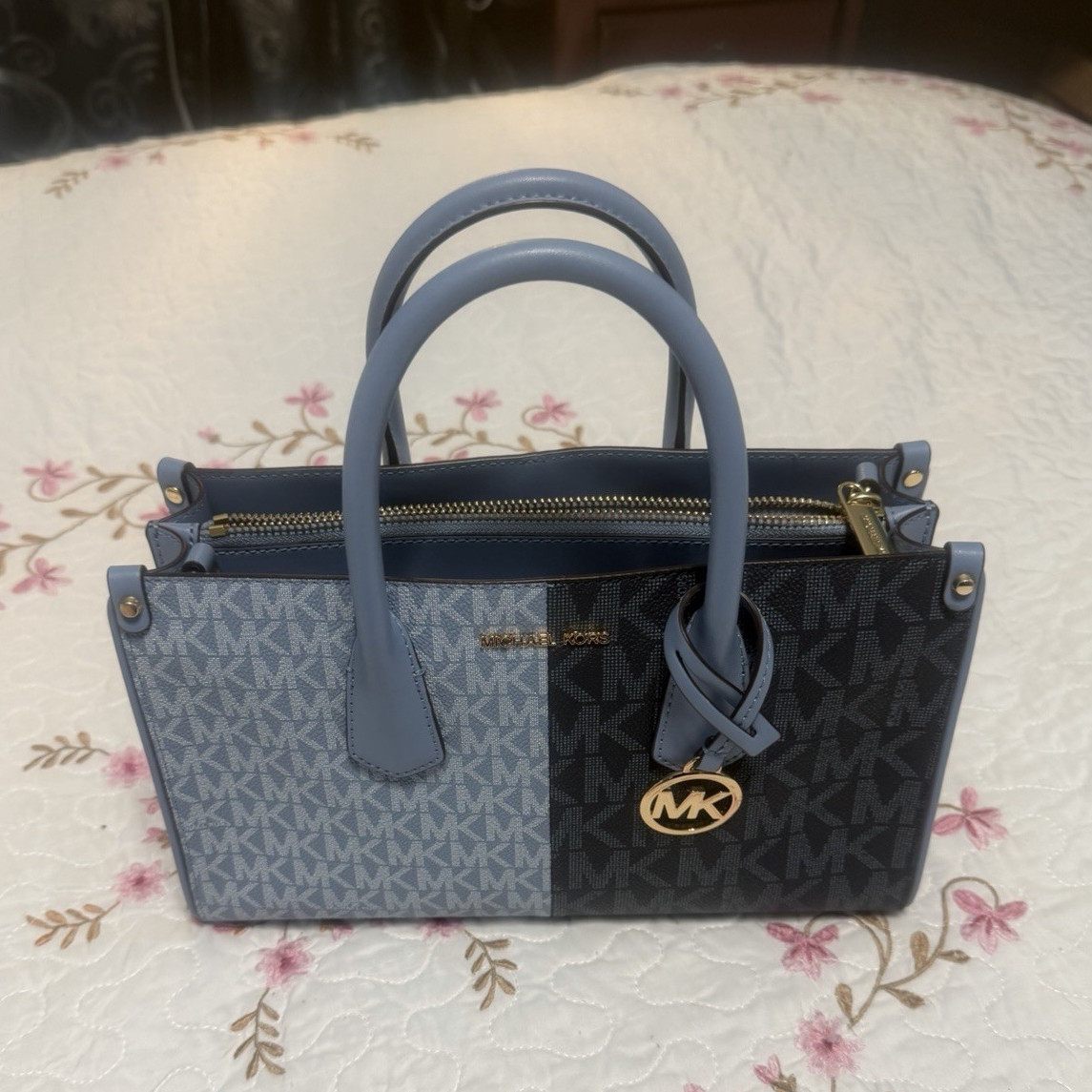 Michael Kors Monogram Blue Black Small Satchel Zip Double Handle Charm Pockets