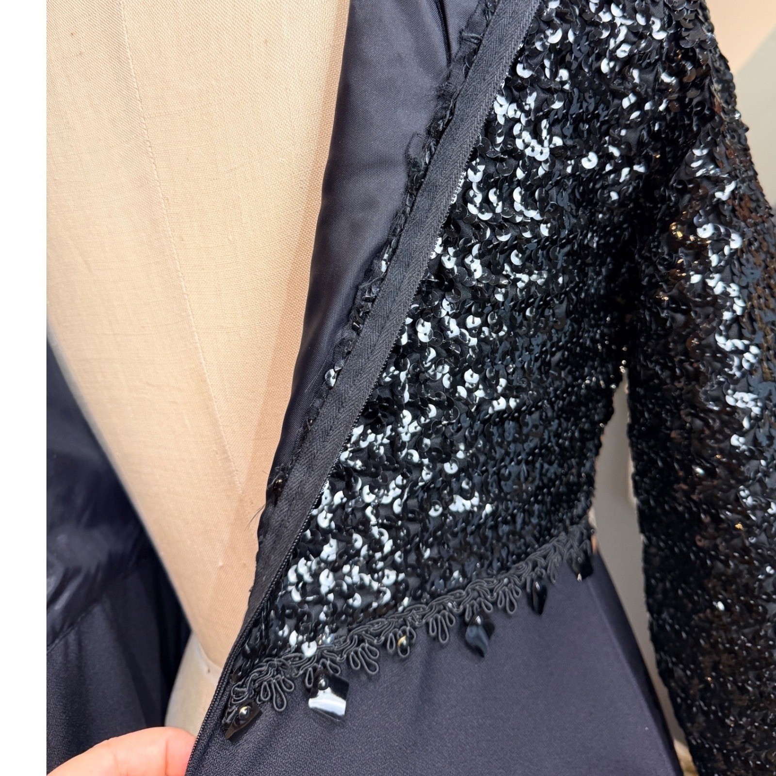 Stunning VTG 1960s Black Sequin Mock Neck Long Sleeve Maxi Evening Dress Size 14