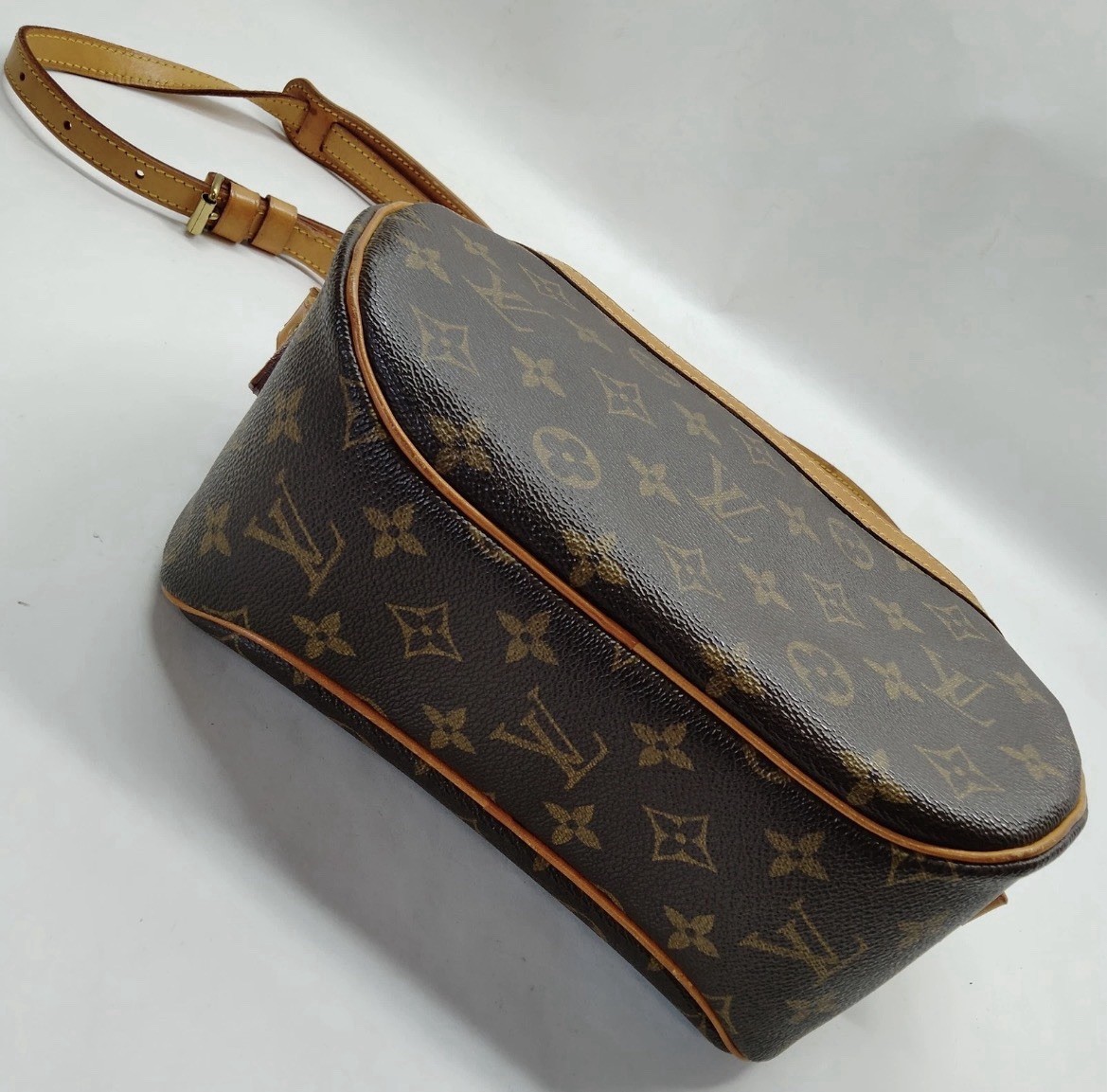 Louis Vuitton Semi-Circle Shoulder Bag Brown Leather