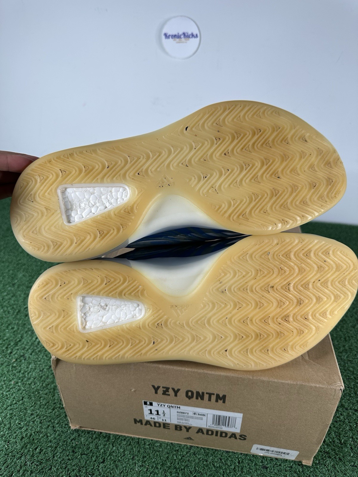 Size 11.5 – adidas Yeezy Quantum Frozen Blue – Lightly used