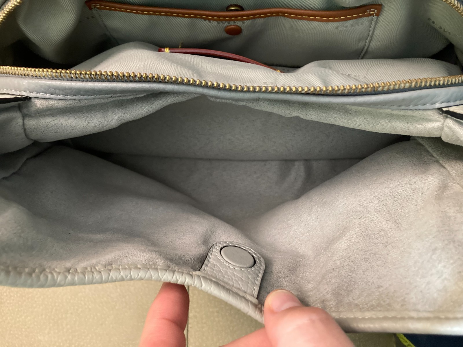 COACH ” LORI” CARRYALL STYLE SHOULDER BAG IN PALE GRAY PEBBLED LEATHER_NO. C6627