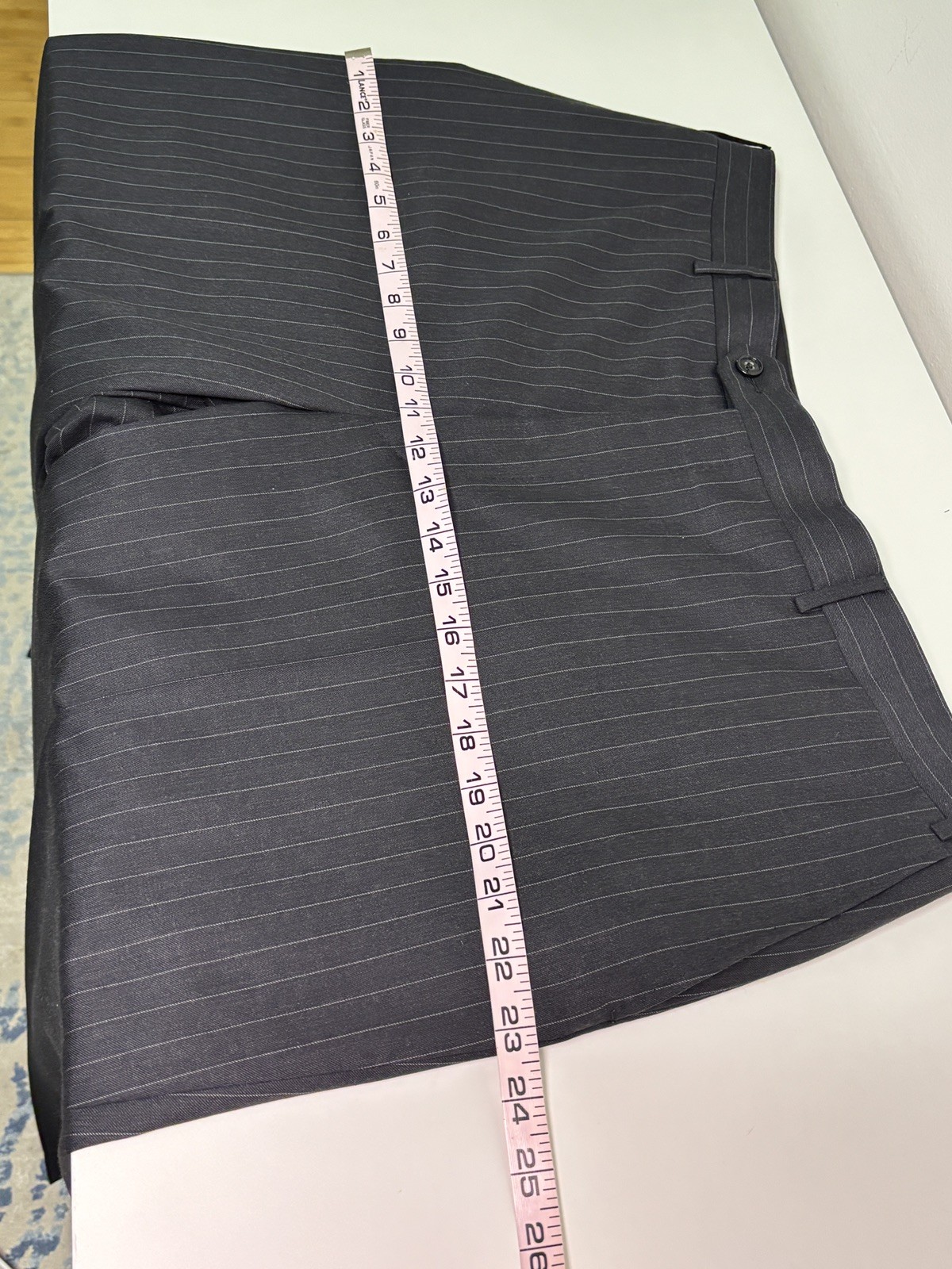 Corneliani Italy Super Fine Wool Suit 48L EU 58 Graphite Pinstripe Luxury