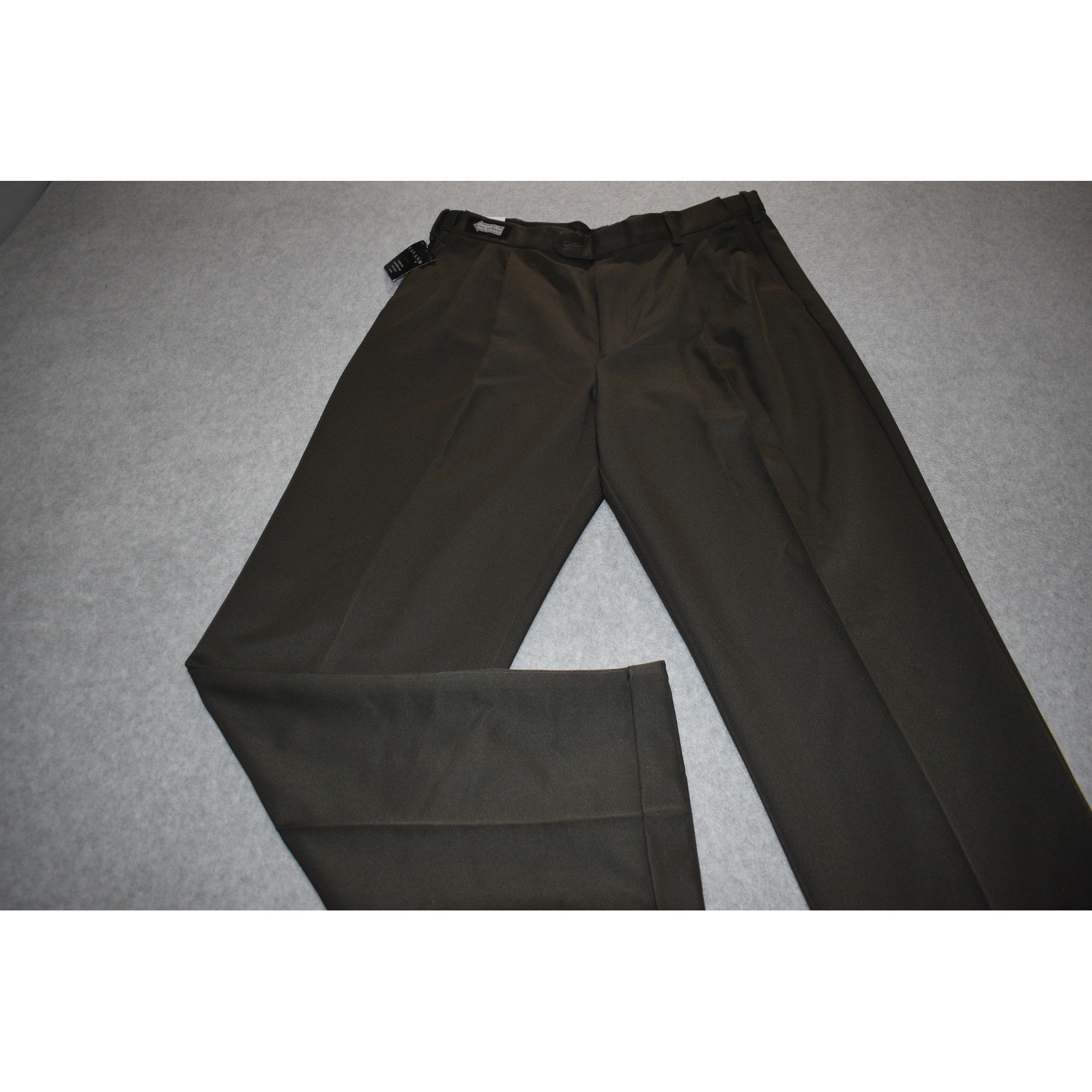Savane Dress Pants Mens 36×34 Artichoke Green Double Pleated Comfort NEW