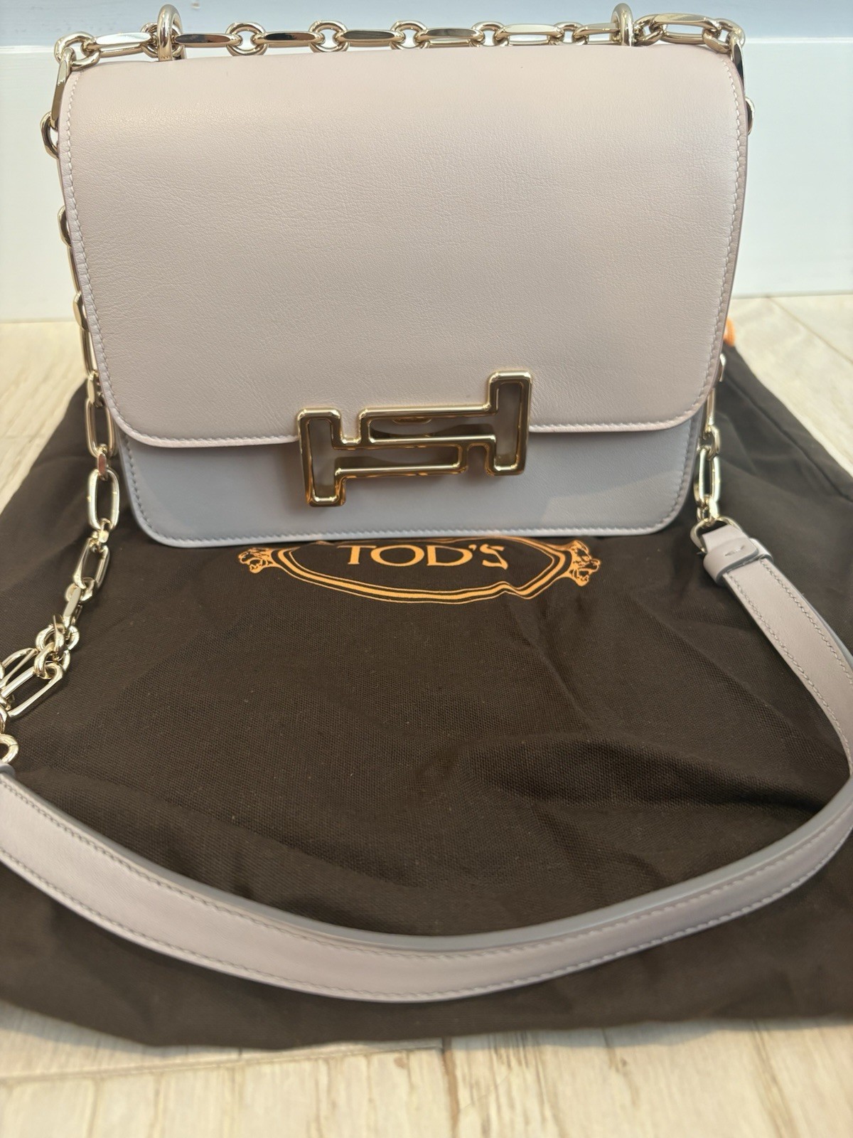 Tod’s Double T Small Gray/Pink Crossbody Bag Gold Hardware Chain Strap