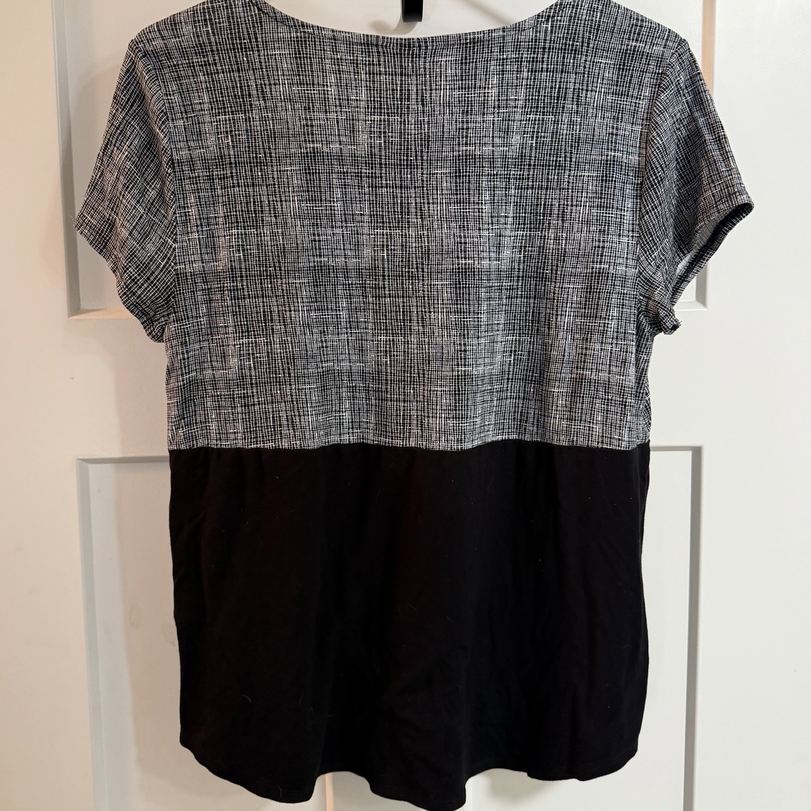 Alfani Women Short Sleeve Top Color Bock Printed Knit Grid Pattern-Solid BlackPL