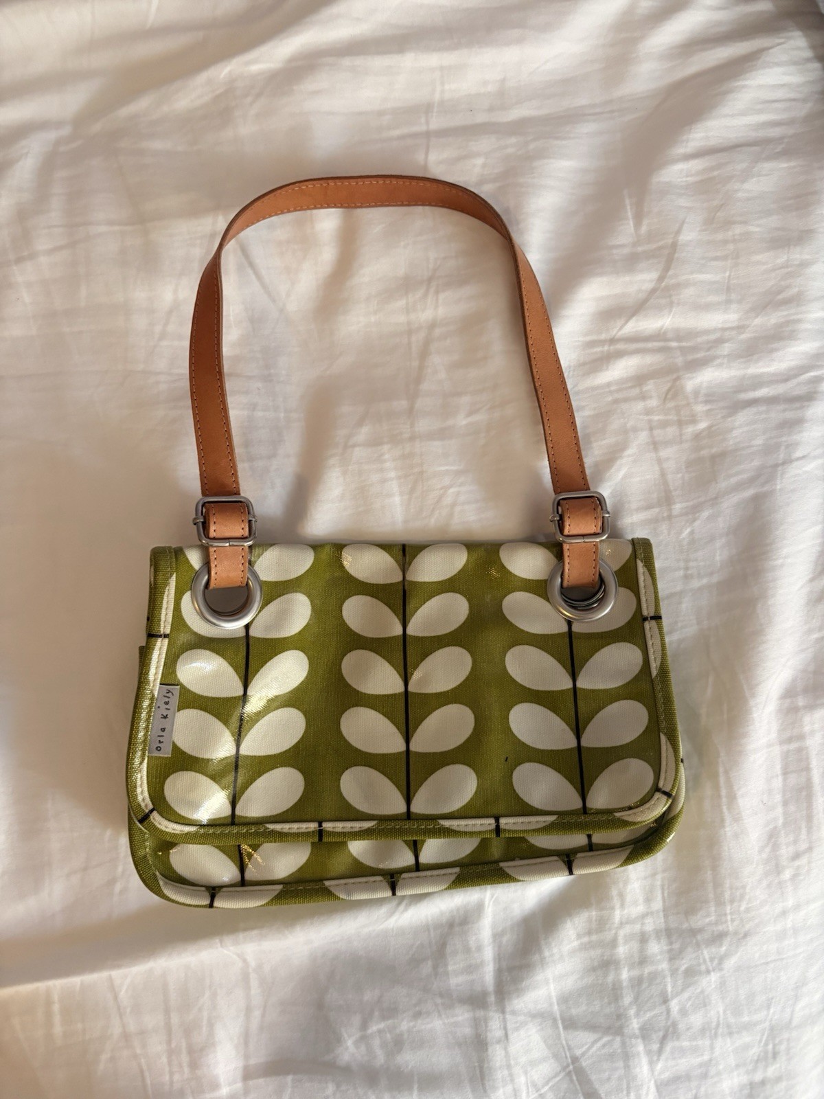 Orla Kiely Green & White Floral Coated Shoulder Bag Brown Leather Strap Pockets