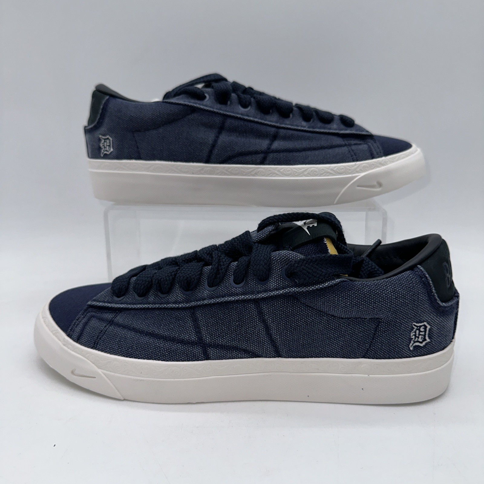 Nike Men’s Size 10.5 Book Blazer Low (HQ2054 400) Blue Basketball Sneaker