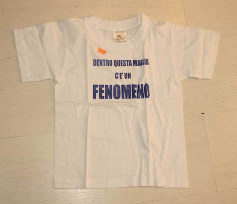 T-SHIRT ” DENTRO QUESTA MAGLIA C’E’UN FENOMENO ” TG 3 / 4 ANNI GD1 42761