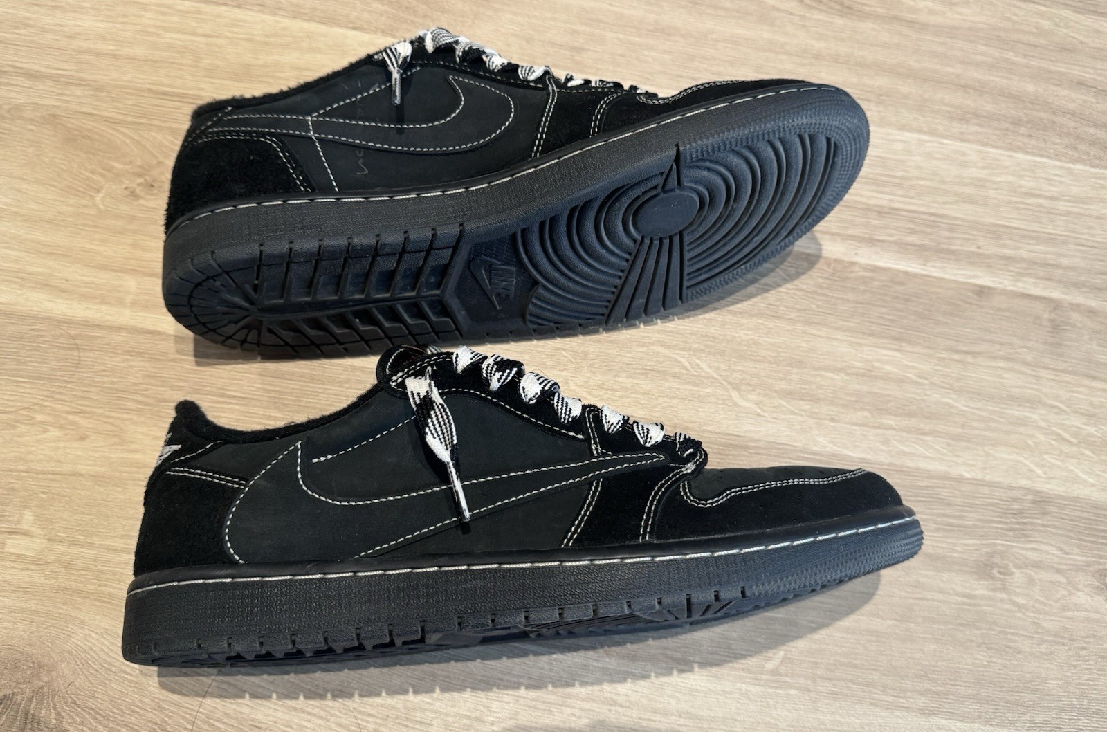 Jordan Air Jordan 1 Low OG SP Travis Scott “Black Phantom” DM7866-001