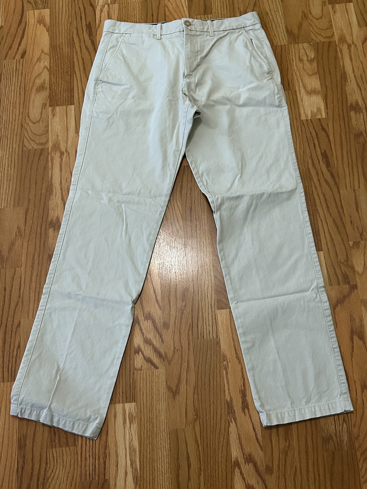 Gap Khakis Men’s Beige Twill Cotton Relaxed Straight Flat Front Pants 32 x 34
