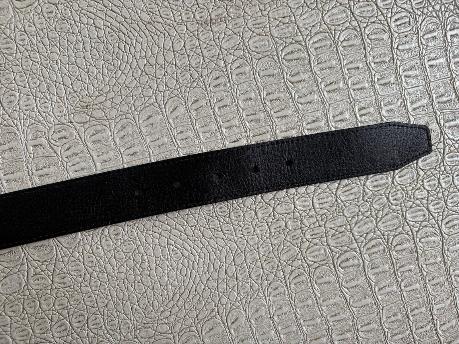 Nike Leather Belt Men 42 Black White Reversible Silvertone Buckle Stitching Logo
