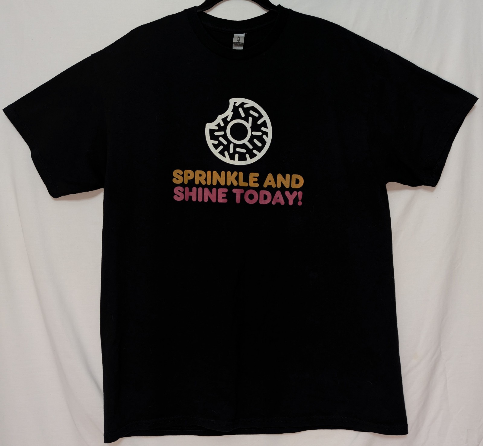 Dunkin’ Donuts Sprinkle & Shine Today XL Black Employee Shirt 22″ W X 29.5″ L