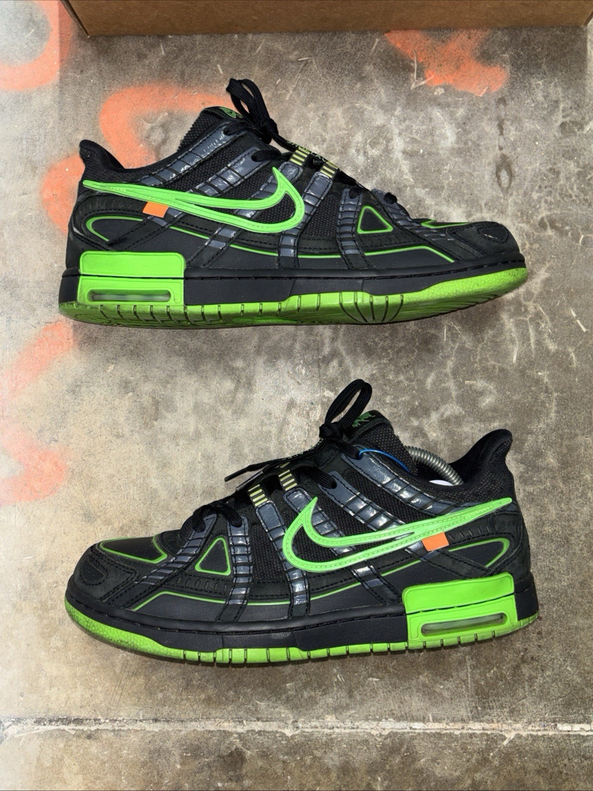 Nike Air Rubber Dunk Off-White Green Strike Size 9.5M/11W CU6015-001