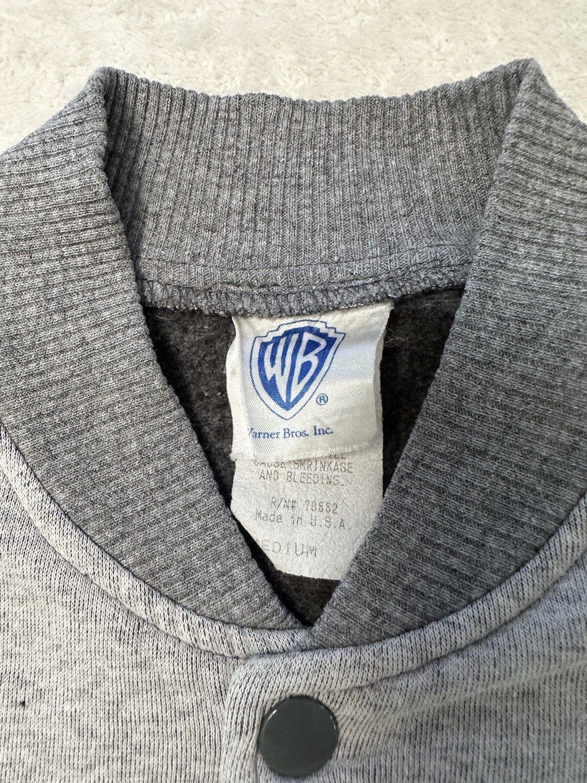 Vintage 1980s 1989 Warner Bros. Studios Bugs Bunny Sweatshirt Button Up Bomber M