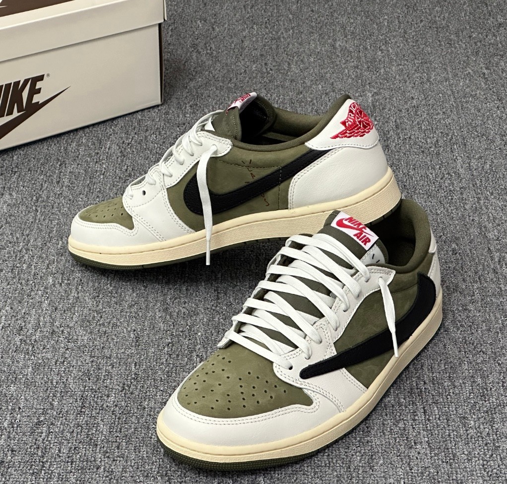 Men’s Travis Scott AJ1 “Medium Olive” DZ4137-600 US Size 7-12