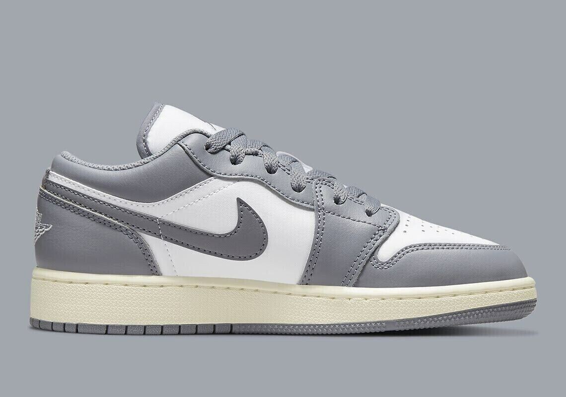 NIKE Air Jordan 1 Low (GS) SIZE 5.5Y WOMEN’S 7 Stealth/White 553560-053 FASTSHIP