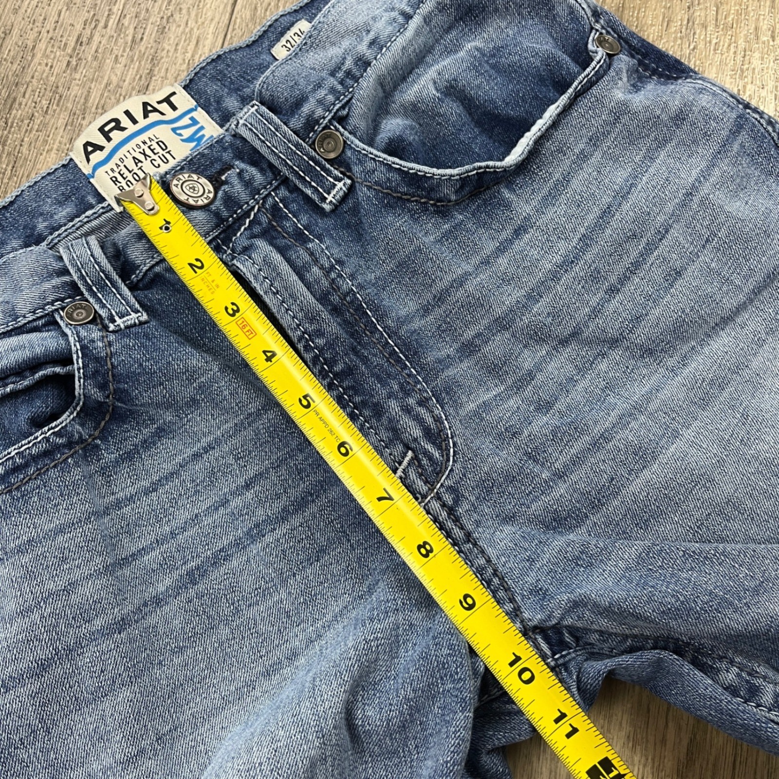 Ariat M2 Mens Relaxed Bootcut Jeans 32×34 Medium Wash Blue Denim Cowboy Workwear