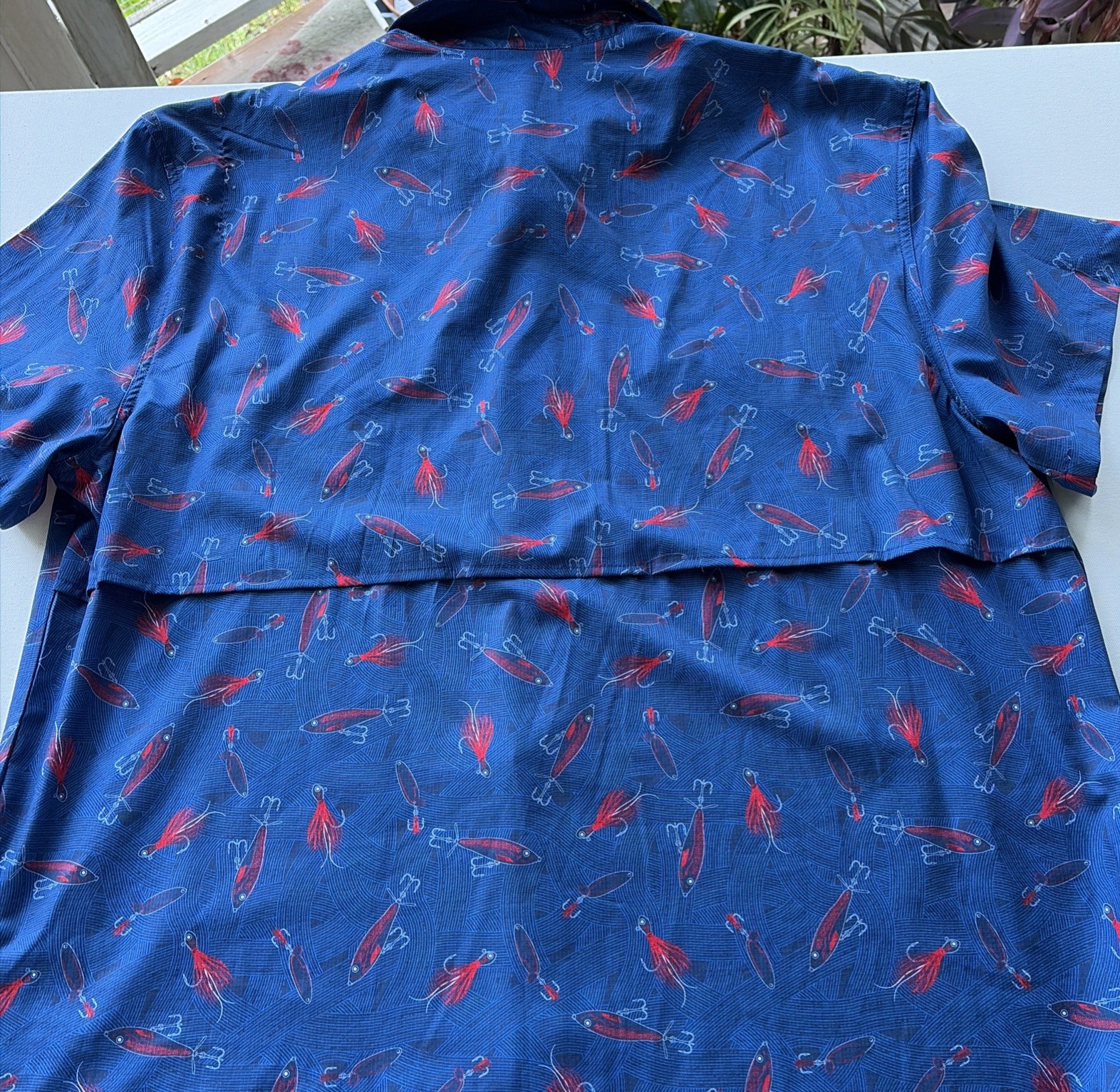 Silver Bait Men’s XXL Button Fishing Shirt Red Lure Design Vented Back EUC
