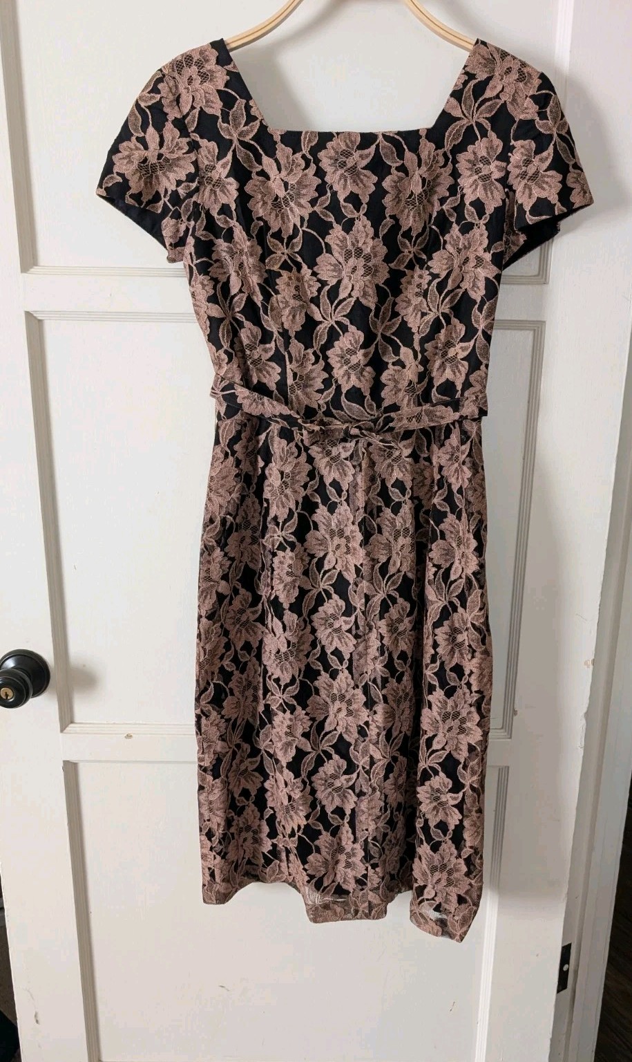 Vintage 50s 60s Lace Rose Black Dress Hong Pencil Skirt M Kong Fitted 27″ Waist
