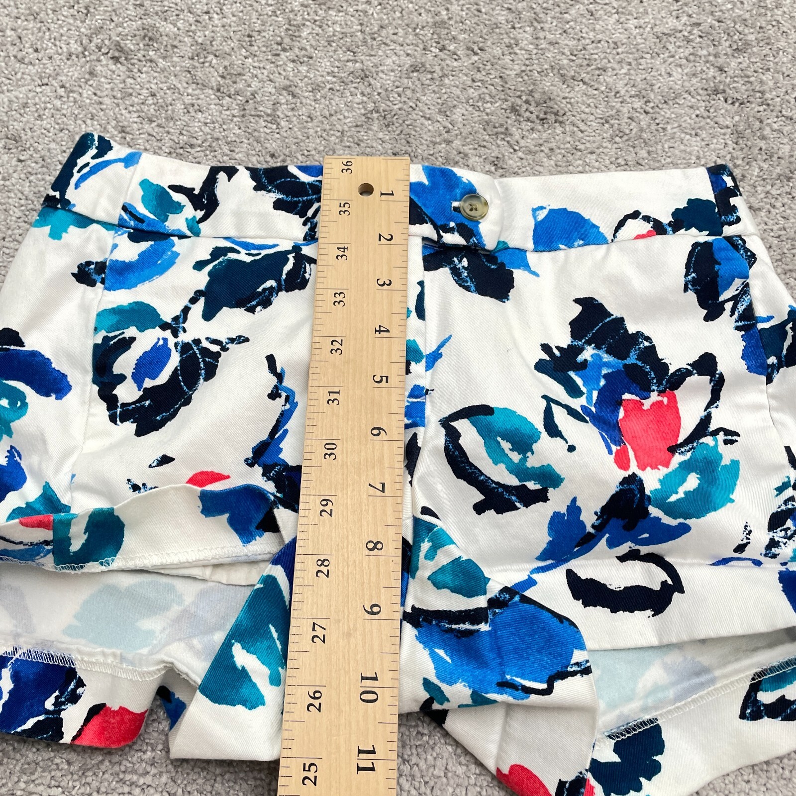 J.Crew Stretch Bermuda Casual Shorts Womens 00 White Floral Mid Rise Cotton 3″