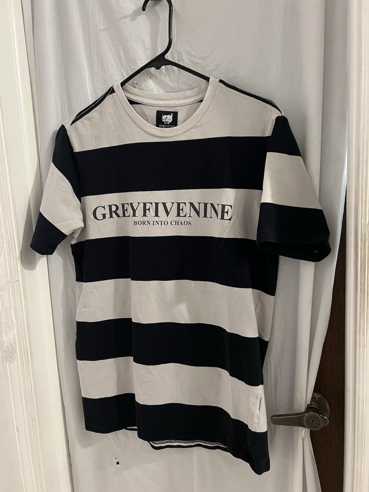 Grey Five Nine Born Into Chaos Black Gray Striped Tee Sz M suicide boys
