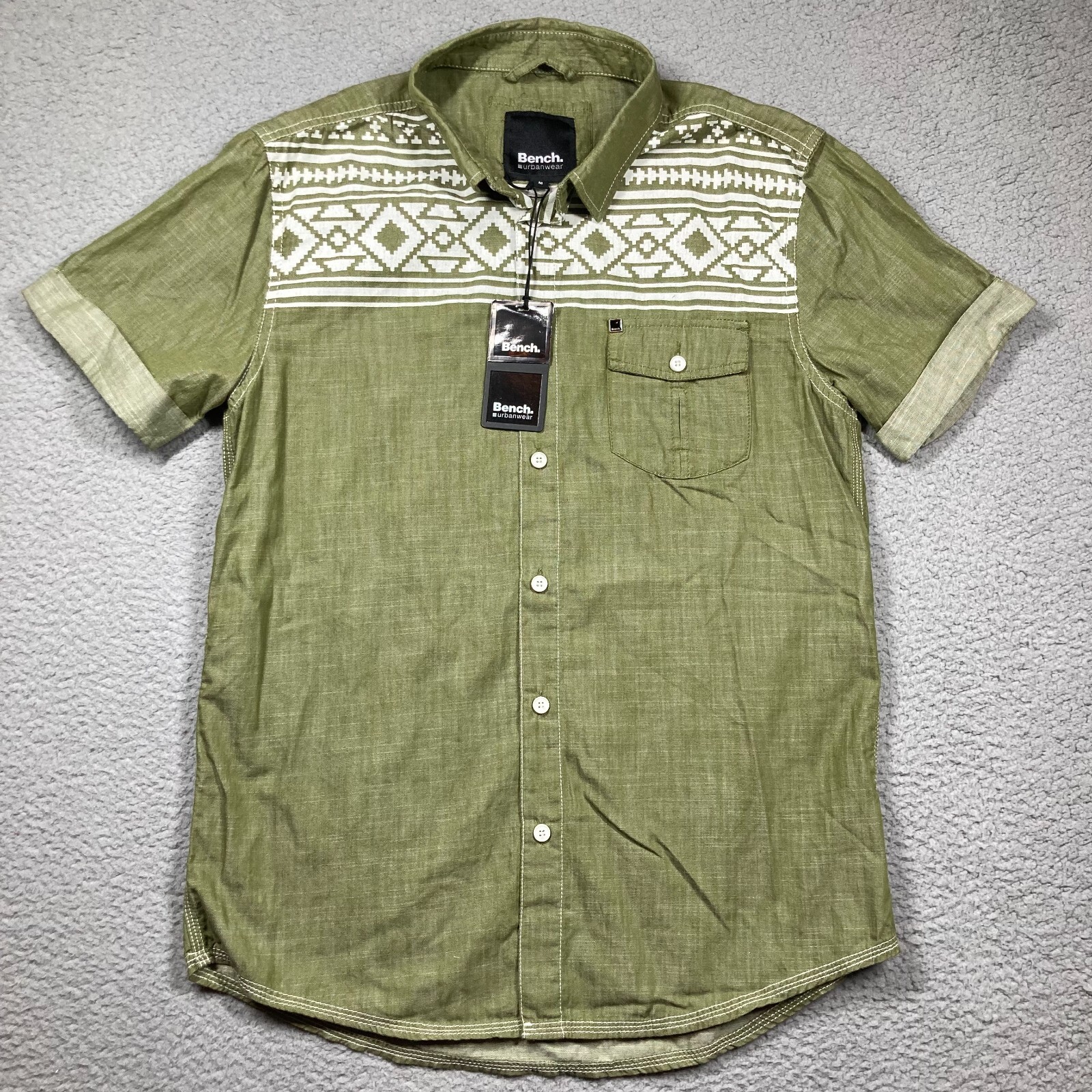 Bench Urbanwear Shirt Men’s Medium Olive Green Aztec Button Up Short Sleeve