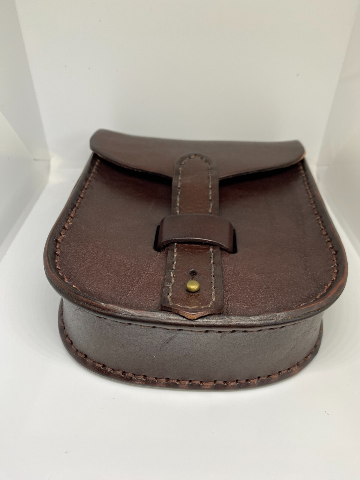 leather fanny pack for men and women. 100% hand made . made one sell one.