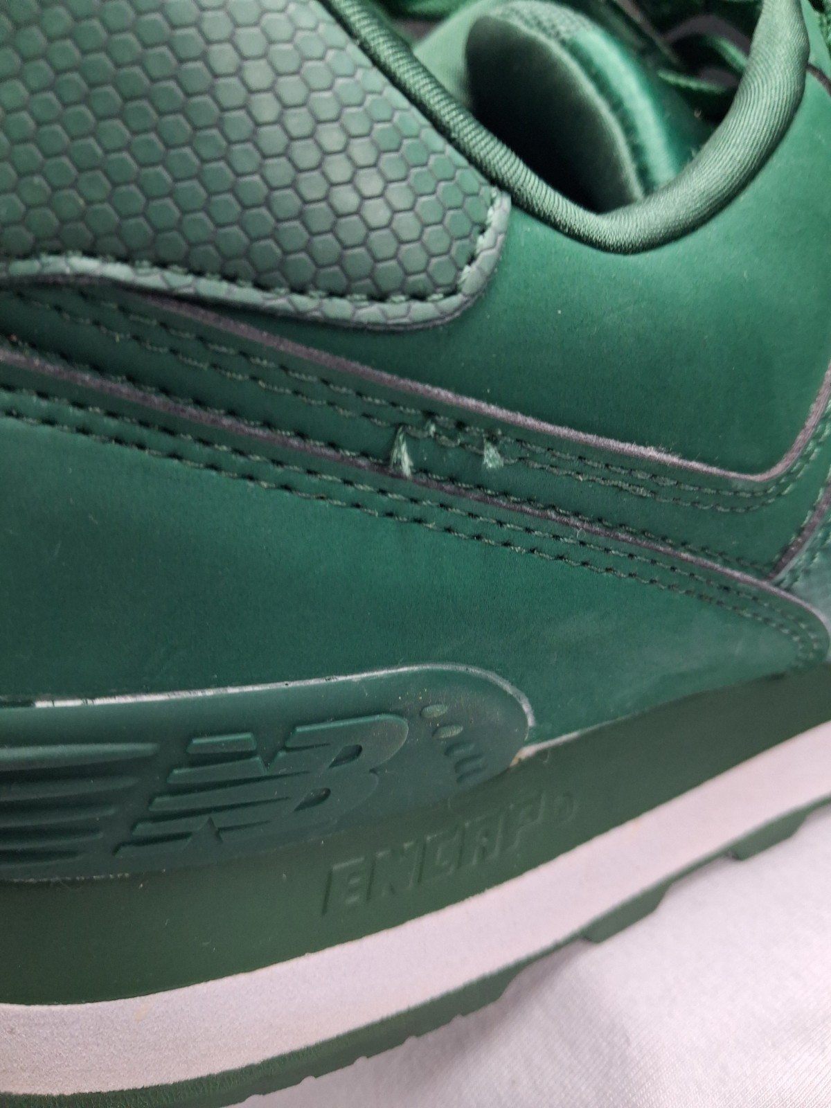 New Balance 574 Men’s Low Top Lace Up Sneakers Green Rubber Outsole ML574STG