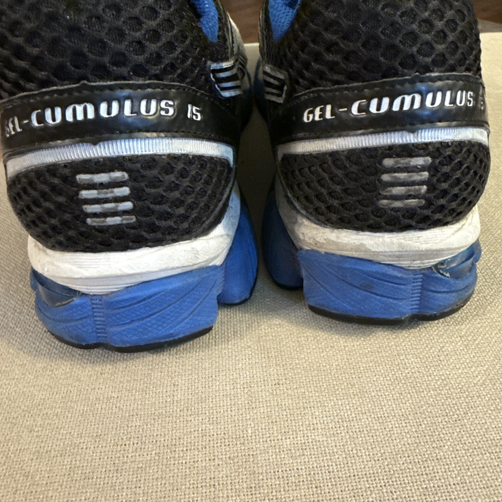 ASICS GEL-CUMULUS 15 T3C0N Men’s Size 11