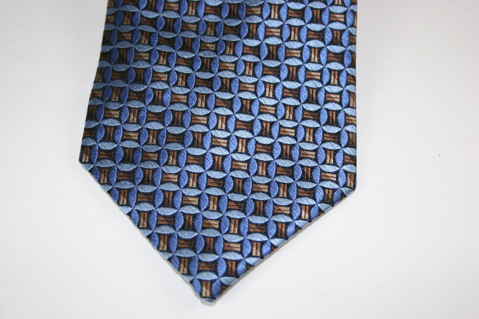 Pronto Uomo 100% Silk Blue Brown Tie Classic Tie 3 3/4″ wide NWT
