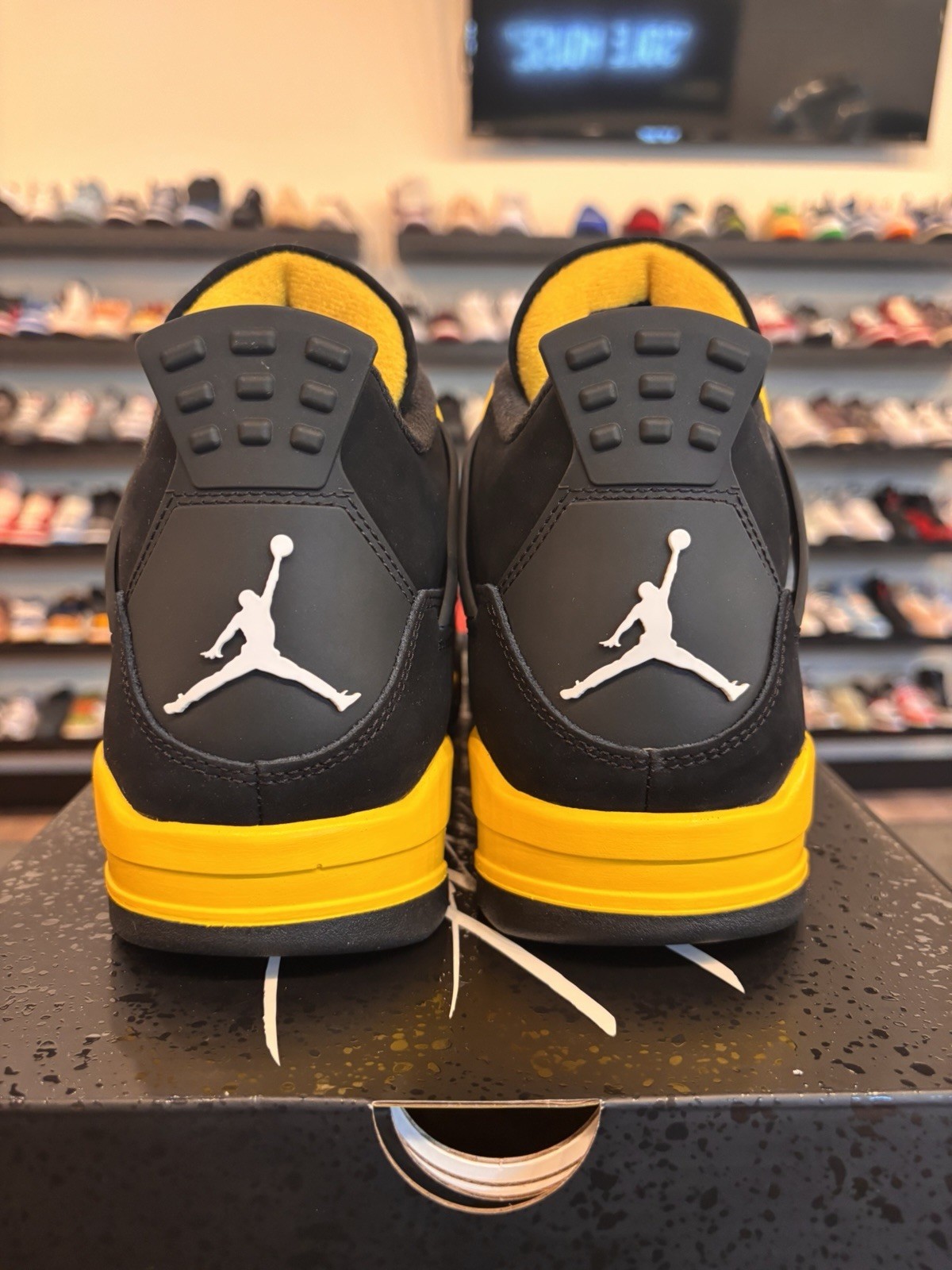 Jordan 4 Retro Yellow Thunder 2023 Size 12 Brand New