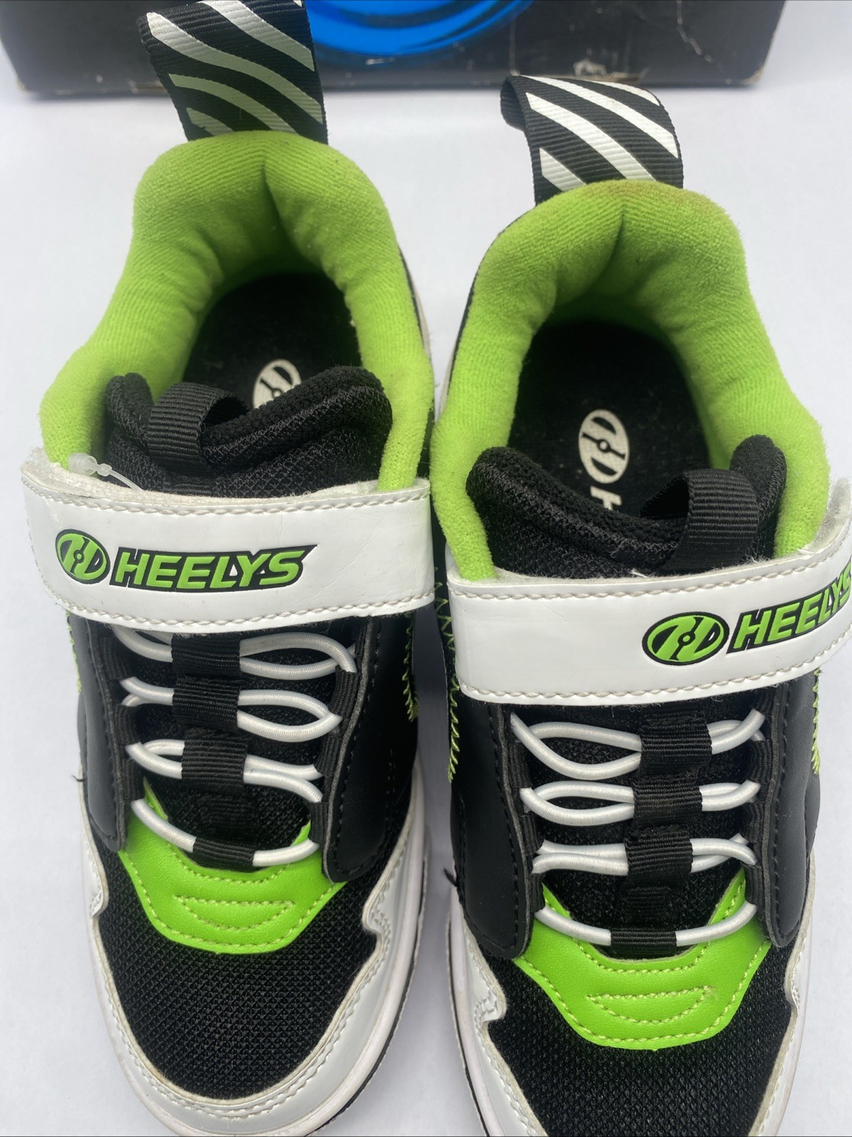 Heelys Kids’ Rocket x2 Shoes Black/White/Charcoal/Neon Green – HE100848K-BKWCNG,