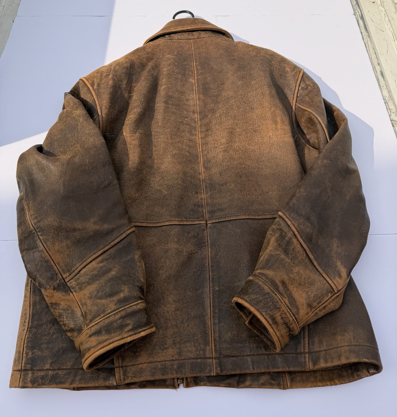 VINTAGE 90sMadison Creek Outfitters Men’s Distressed Brown Leather Bomber Jacket