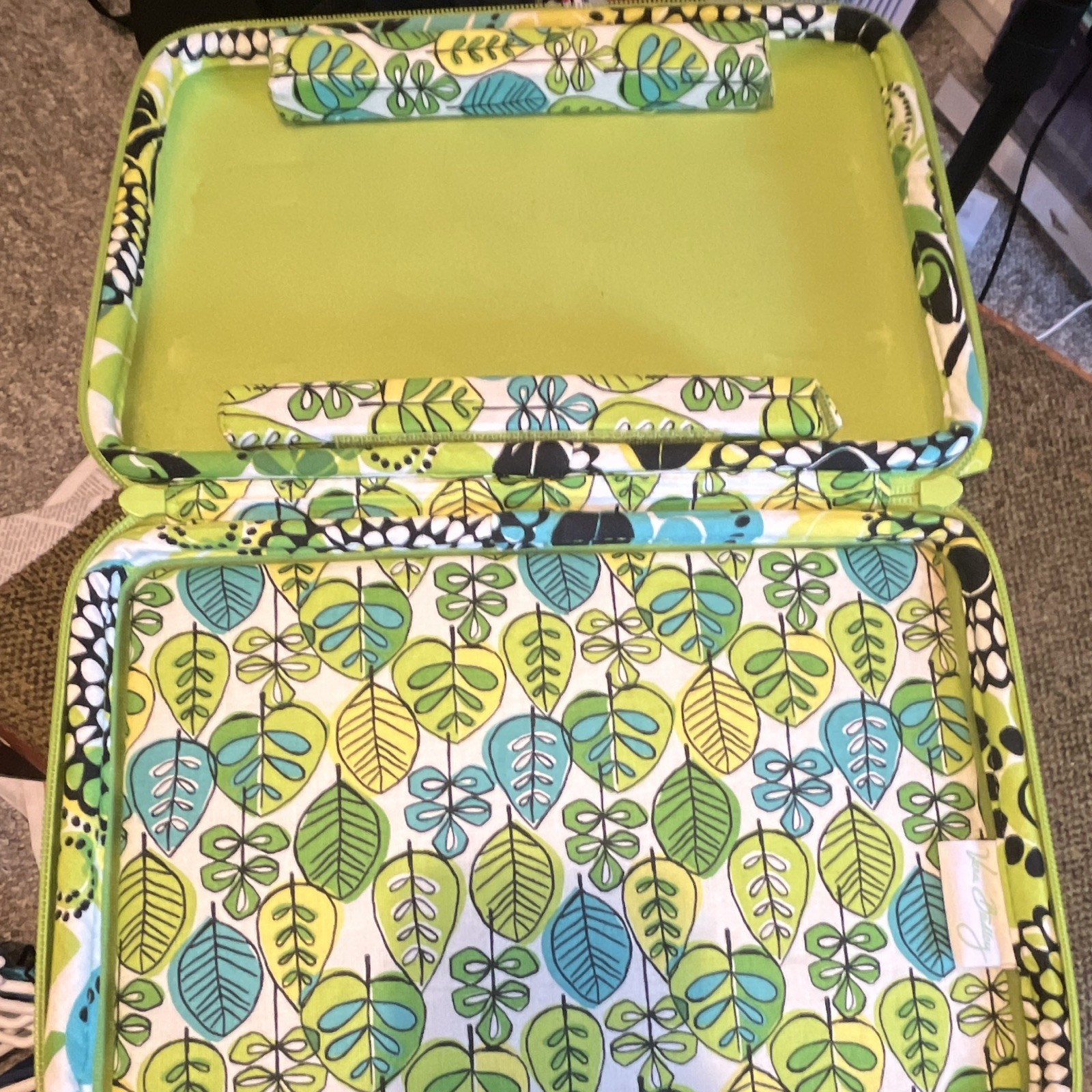 Vera Bradley Green Blue Floral Quilted Crossbody Bag Zip Detachable Strap