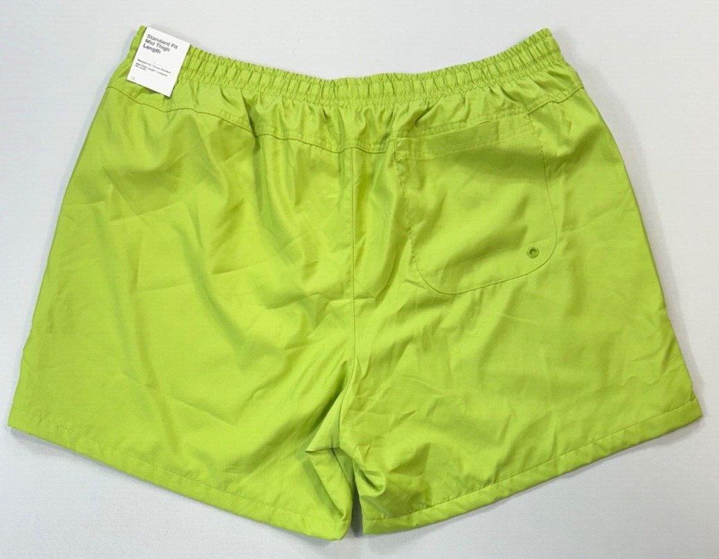 Men’s Nike Standard Fit Mid Thigh Length Mesh Lined Shorts NEW XXL