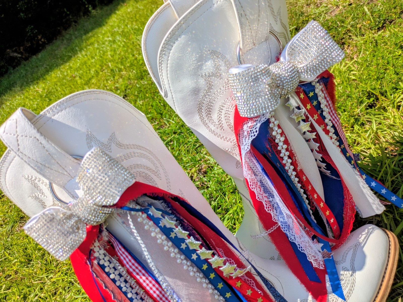 Red White & Blue Rhinestone Cowboy Boot Bows. Western Accessories Cowgirls Bling
