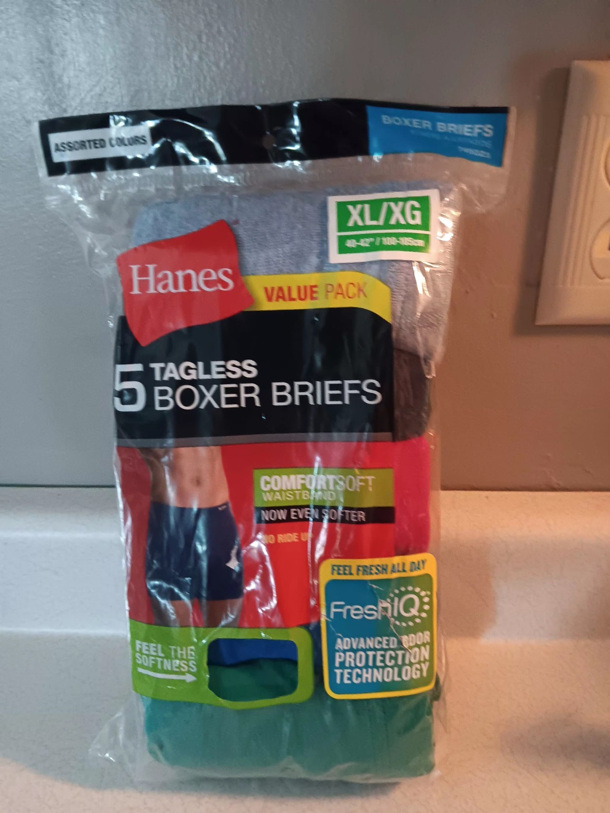 5-Pack HANES Men’s XL Tagless Boxer Briefs Fresh IQ Sealed package New 2014