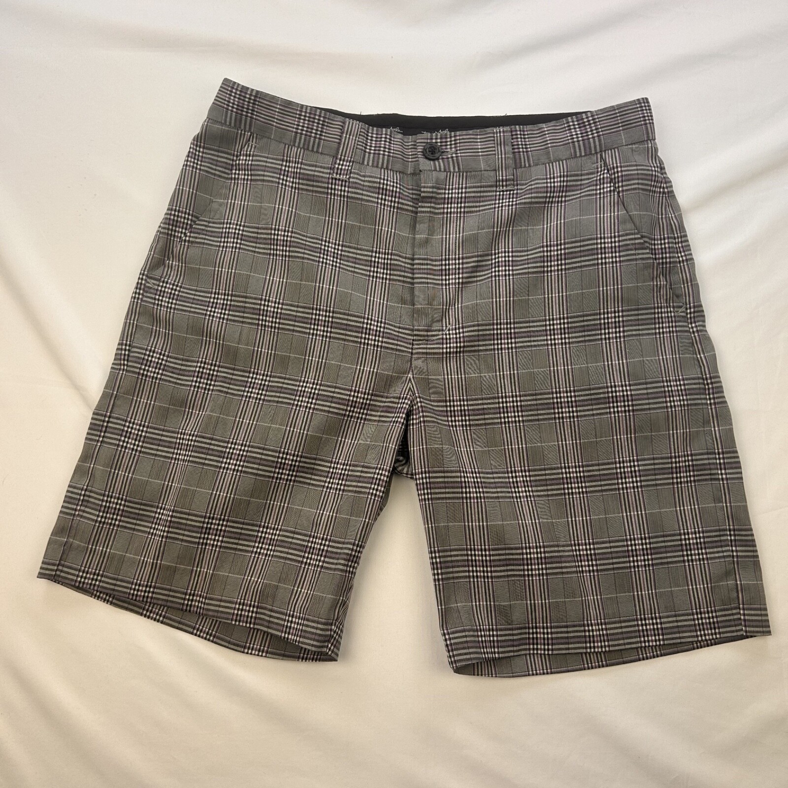 Travis Mathew Men Black Purple Madras Polyester Golf Shorts 32