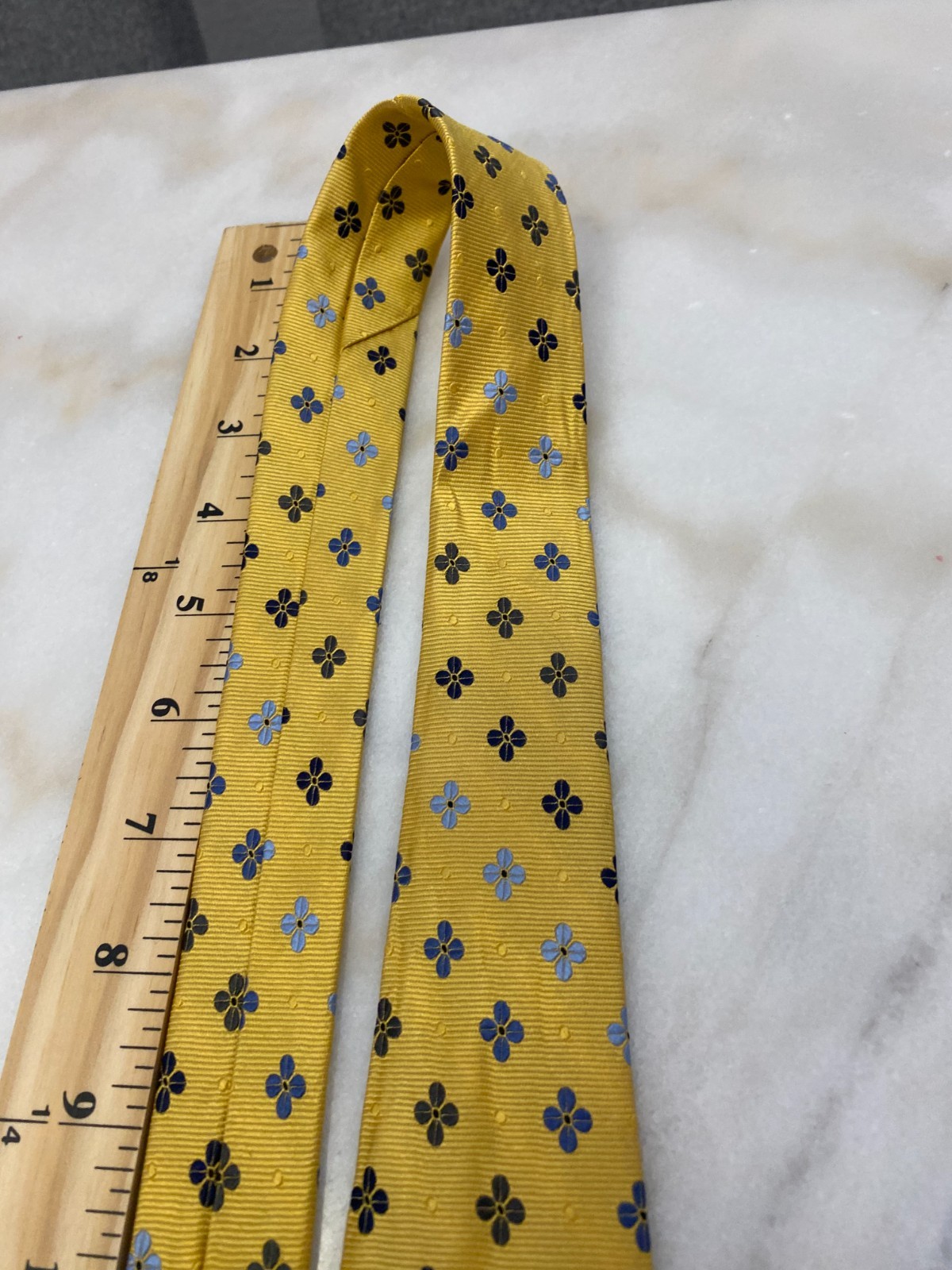 Tom James Corporate Image Silk Tie Yellow Blue Floral Pattern Made in Italy