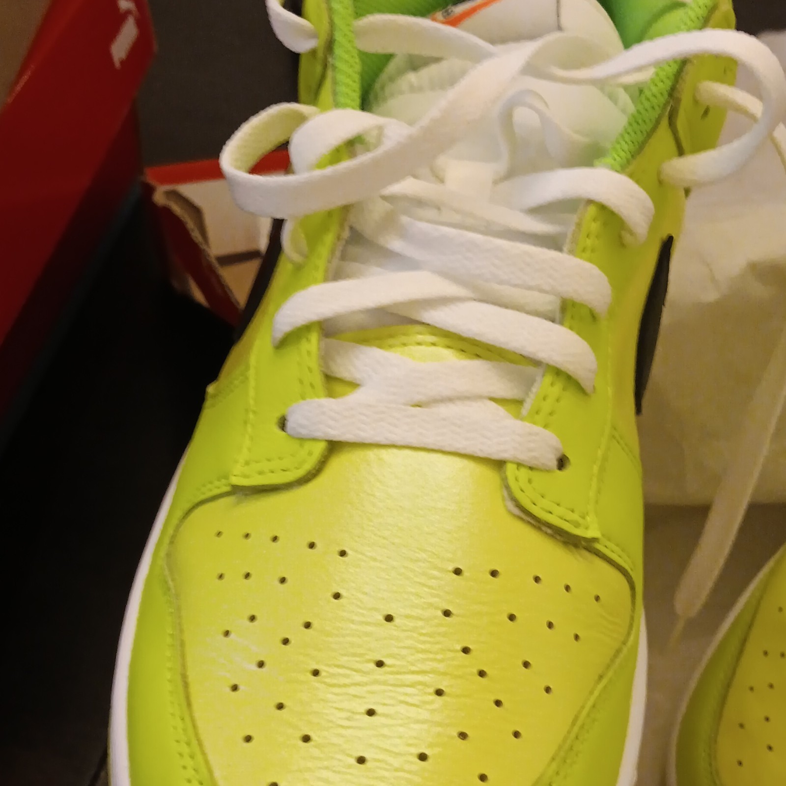 Nike Dunk Low SE Volt/Black/Total Orange Low Top Leather 2023 FJ4610-702