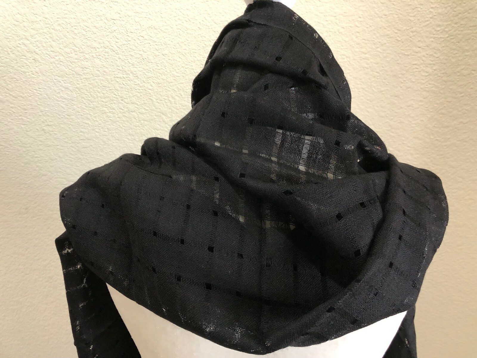 Extra long Cashmere long black color Scarf / Shaw (Size: 78 x 35 inches, NEW)
