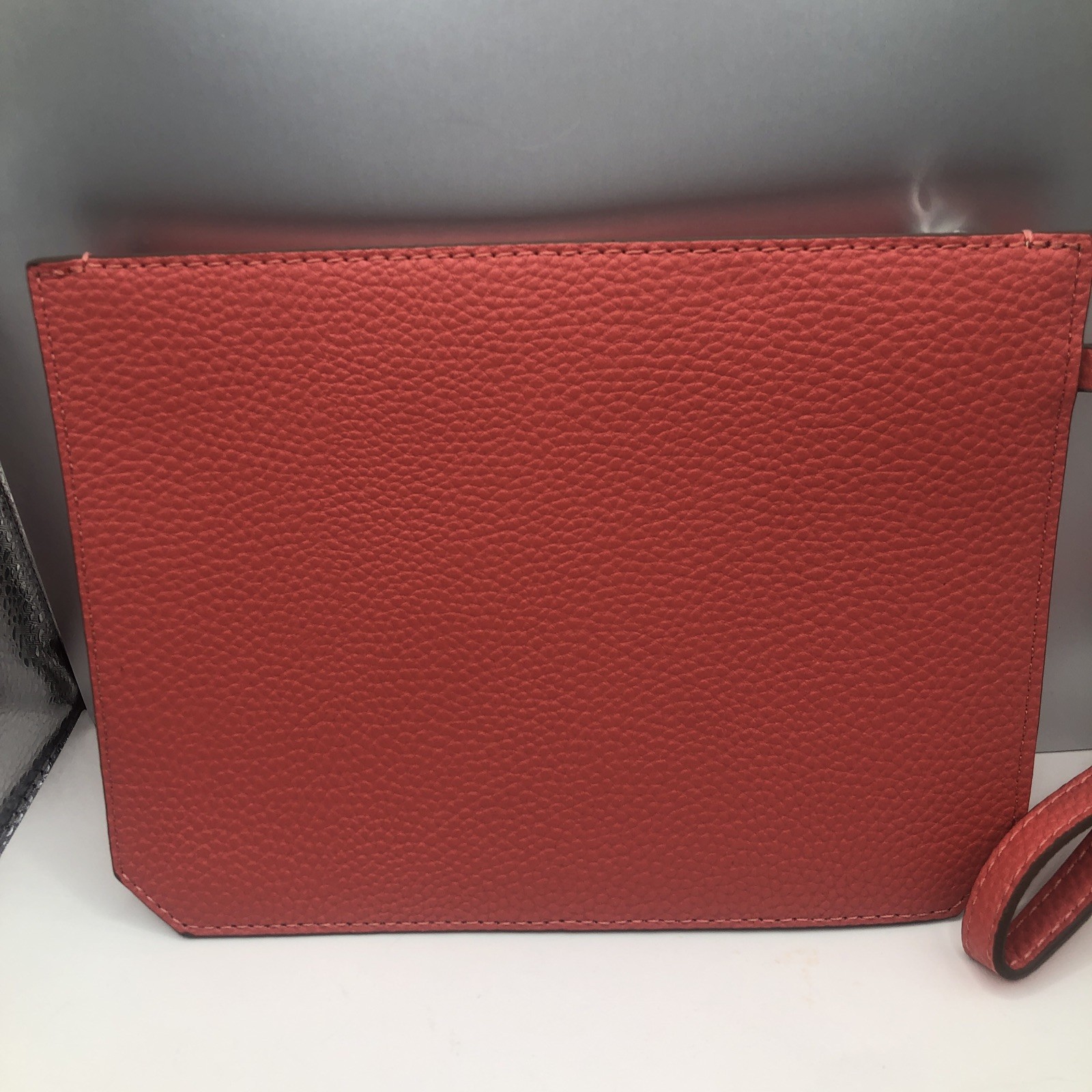 Anne Klein Wristlet Women’s Size Medium Zip Closure Coral Colored 5.75 x 7.75