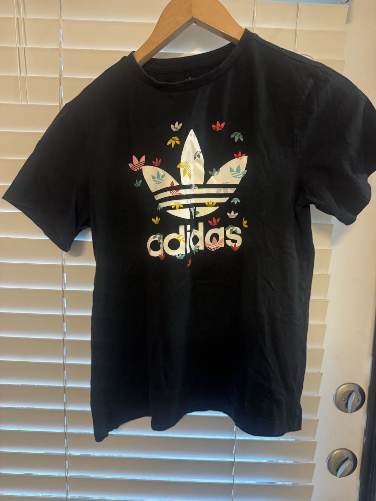 adidas Originals Trefoil Graphic Logo Black XL Men’s Short Sleeve Crew T-Shirt