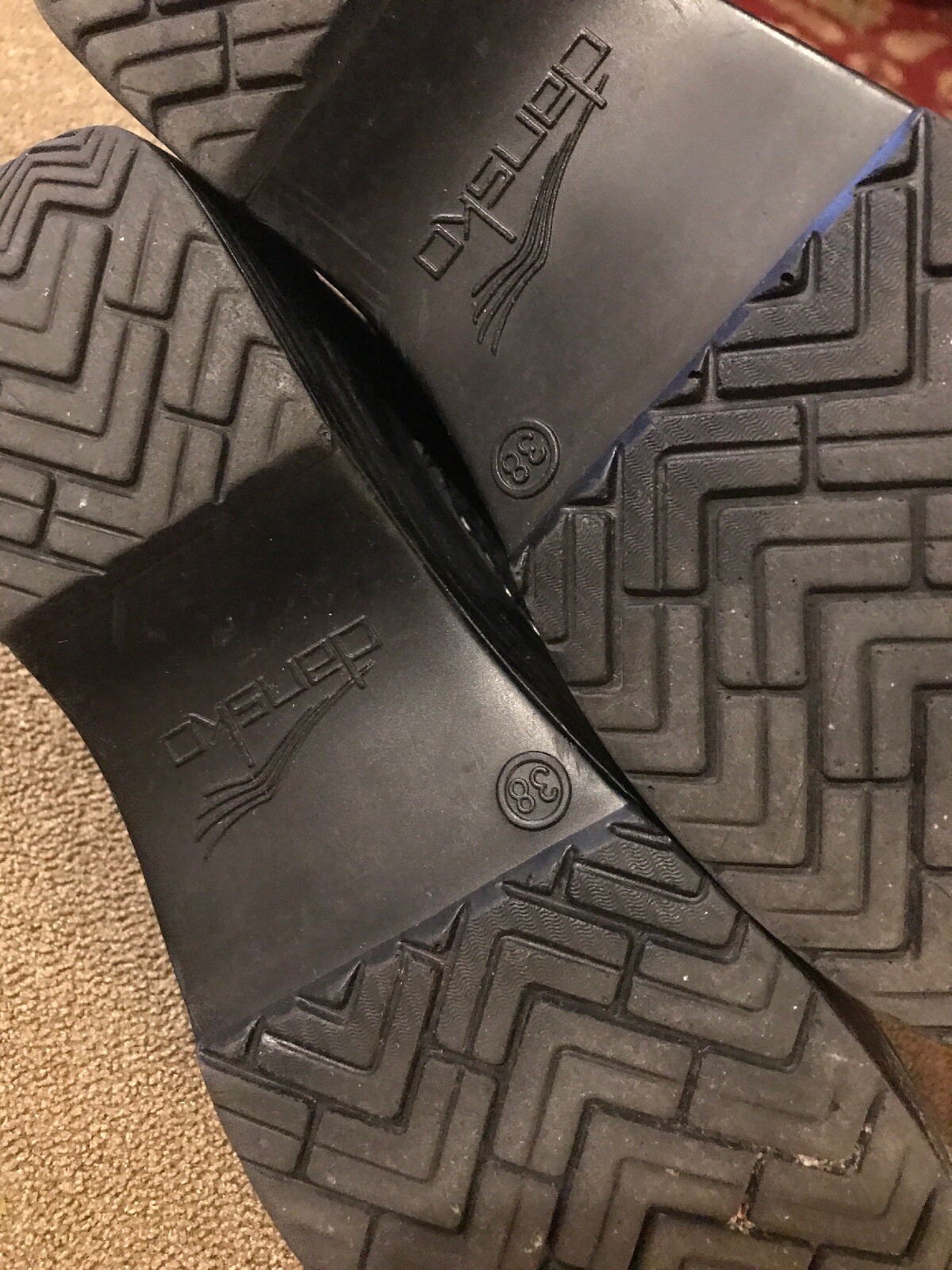 Women’s Size 38 (7.5-8) M Dansko Black Leather Professional Clog (TD)