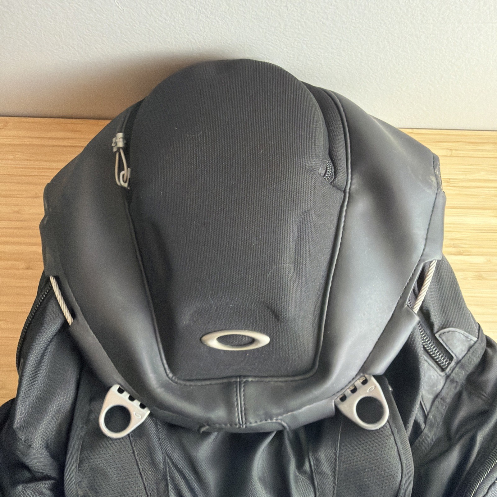 Oakley Kitchen Sink Backpack 34L Tactical Bag 17″ Laptop Field Gear Black Red