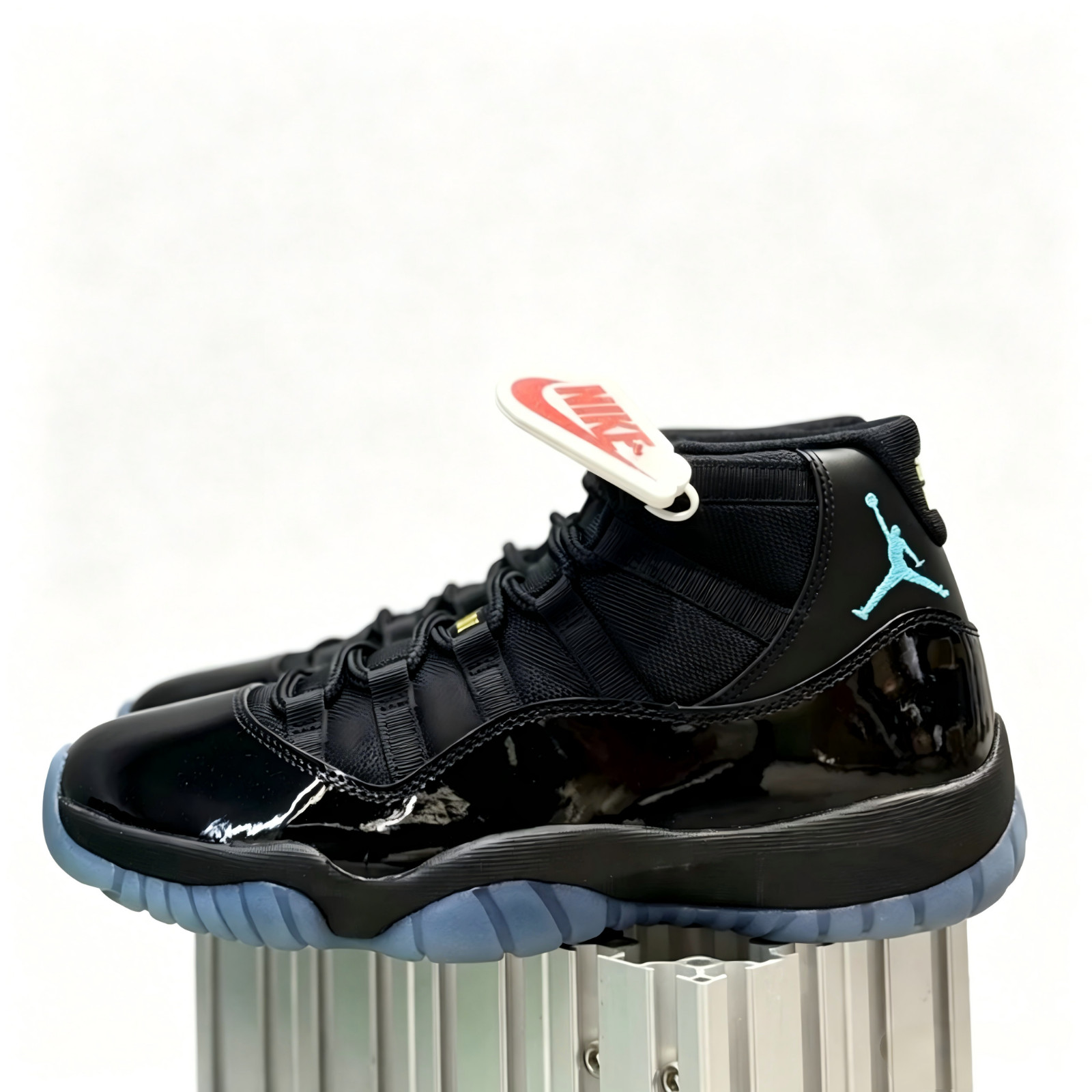 Jordan 11 Retro “GAMMA” Blue High Top Men’s Basketball Shoes CT8012-047