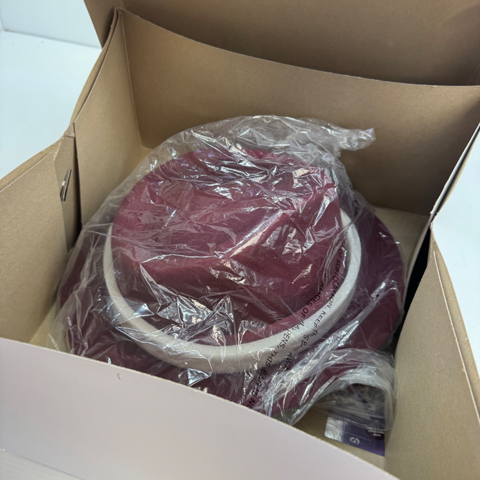 Bruno Capelo Giovani Fedora Burgundy medium size w/box